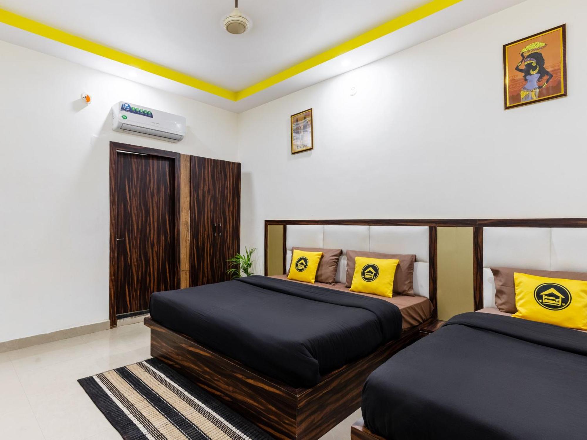 The Hosteller Agra Agra  Room photo