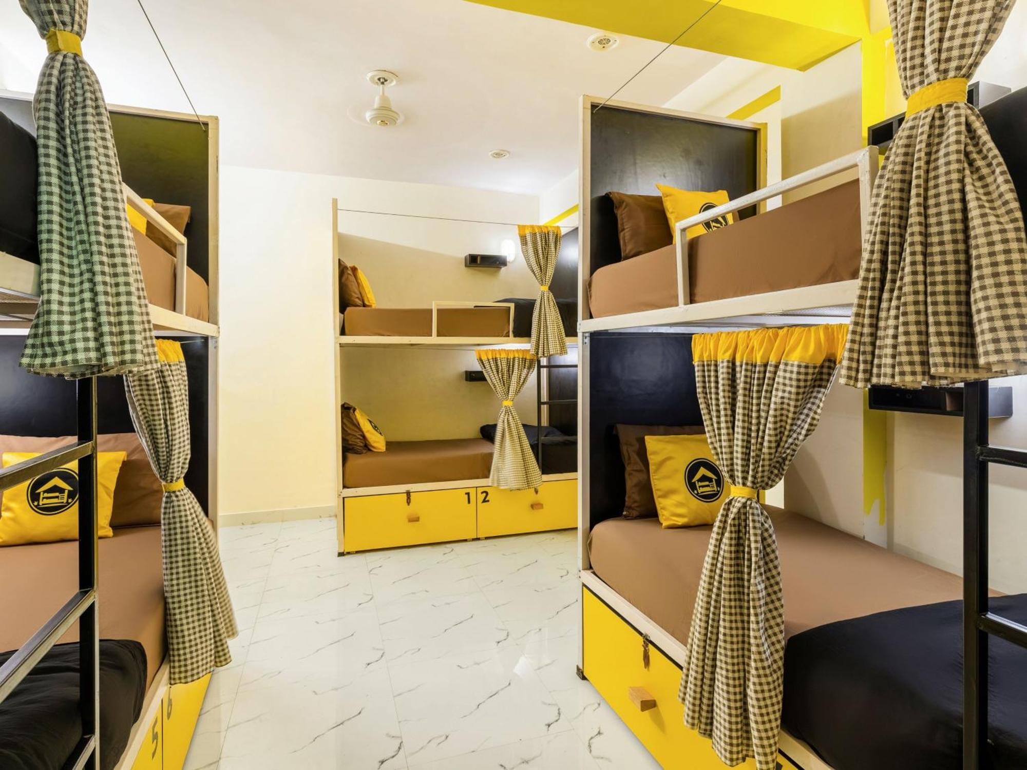The Hosteller Agra Agra  Room photo
