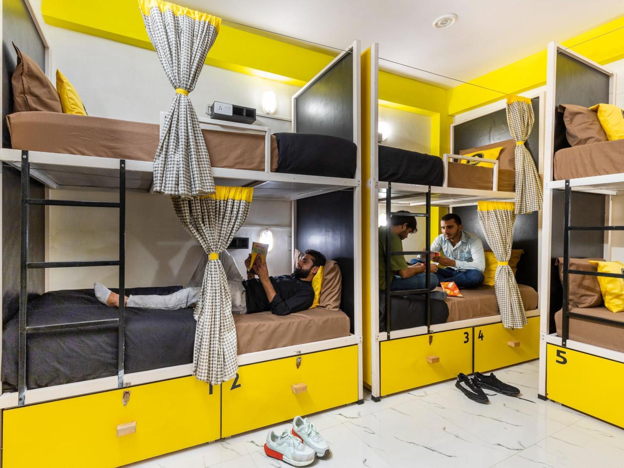 The Hosteller Agra Agra  Room photo